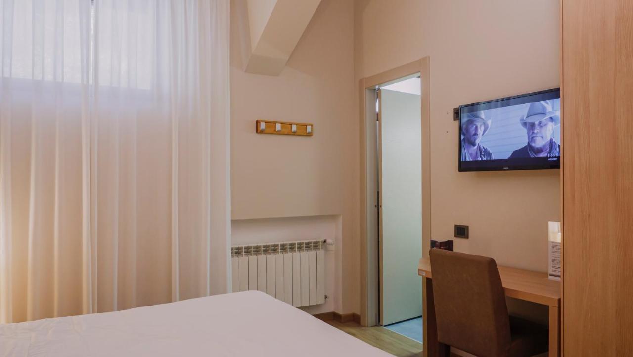 Hotel Nido Dell'Aquila Assergi Dış mekan fotoğraf