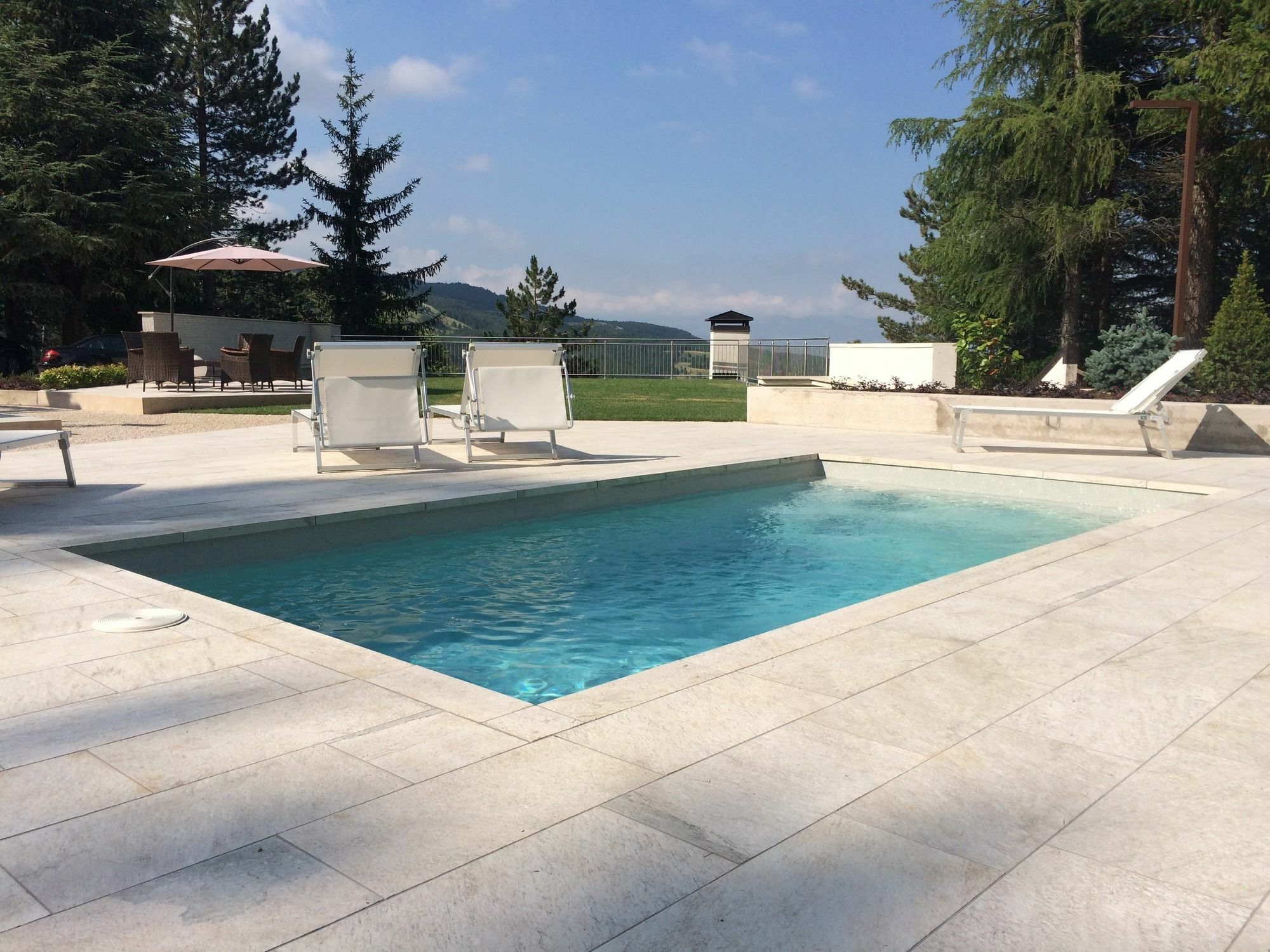Hotel Nido Dell'Aquila Assergi Dış mekan fotoğraf